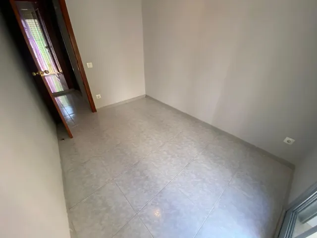 ¡AMPLIA VIVIENDA CON TERRAZA EN LA ZONA ALTA DE LA POBLACIÓN! — 46