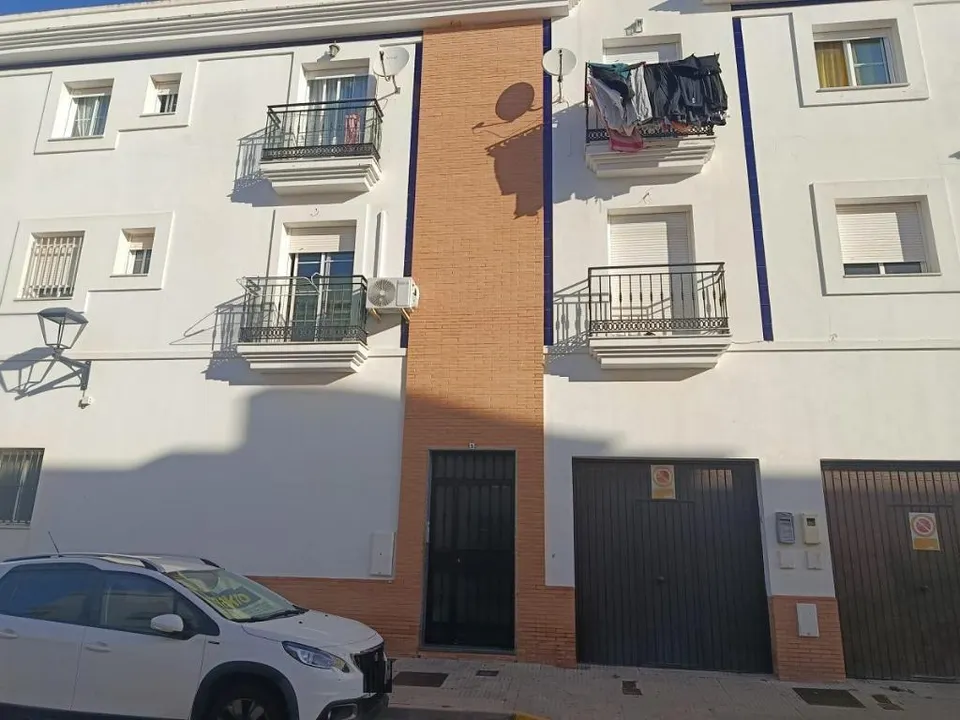 Venta en proceso de puja de piso en Isla Cristina (Huelva)