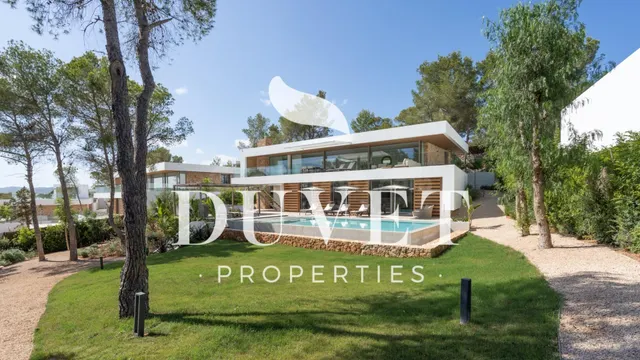 SOFISTICADAS VILLAS EN IBIZA