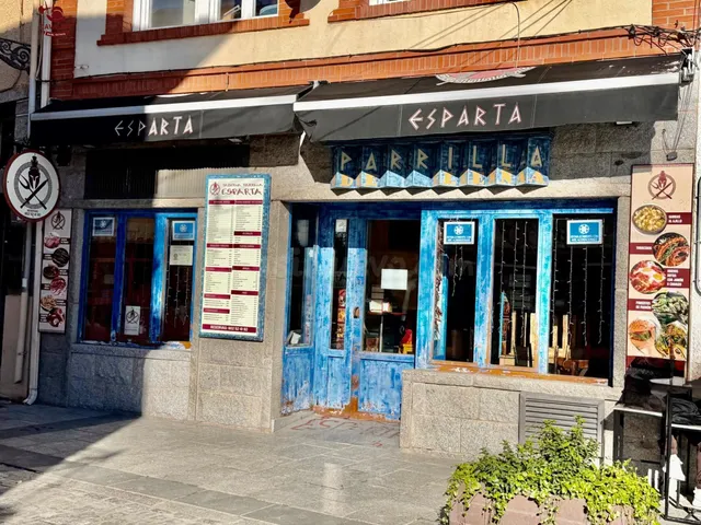 Bar Restaurante con 128m2 distribuidos en planta comercial de 98m2 más almacén de 30m2, ofreciendo una distribución cómoda, funcional y muy eficiente para el desarrollo de la actividad h — 5