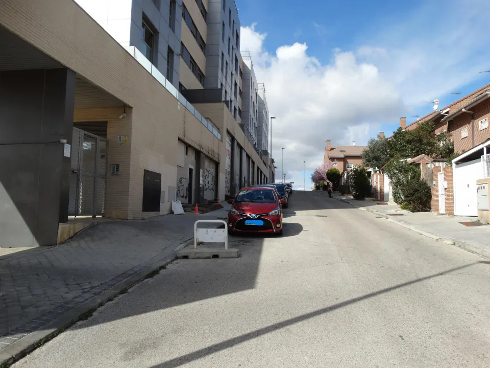 PLAZA DE GARAJE EN RIVAS PUEBLO.