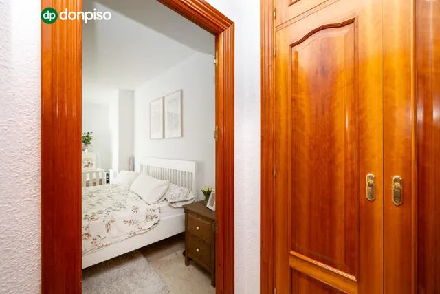 Piso y cochera en venta junto Acera de Darro. — 21