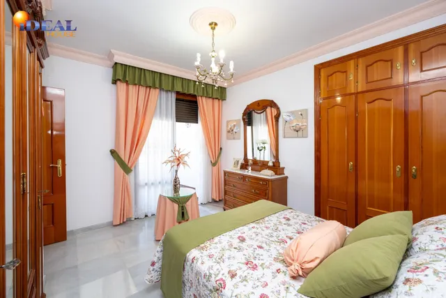 Casa de 6 dormitorios con piscina privada, terrazas y espectaculares vistas en Órgiva – Granada — 35
