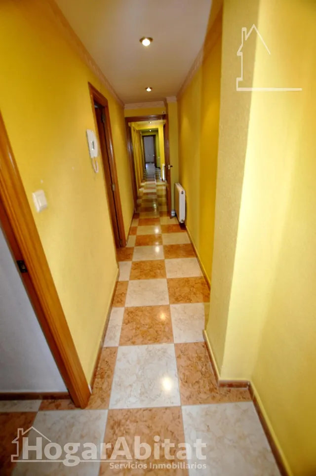 ¡PLAYA DE LA MALVARROSA! LUMINOSO, BONITO Y EXTERIOR CON BALCÓN — 32