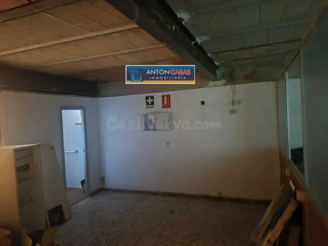 NAVE INDUSTRIAL DE 766 M2 EN MONÓVAR - foto 4