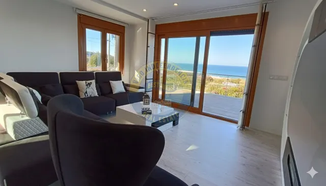 Chalet de altas calidades con vistas al mar — 3