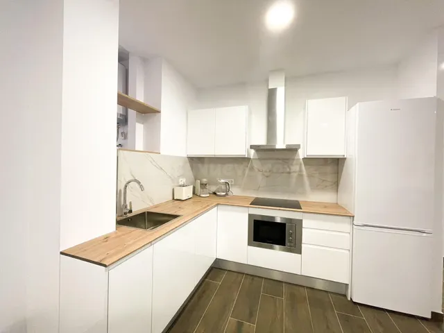 Vende Piso Precioso y Recién Reformado - foto 2