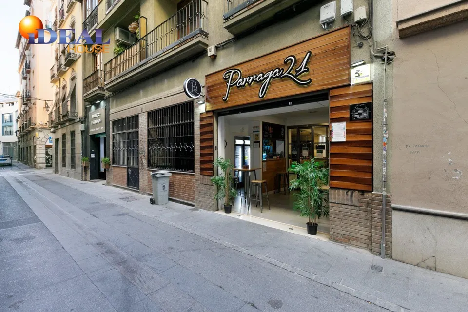 ESTUPENDO LOCAL EN EL CENTRO DE LA CAPITAL