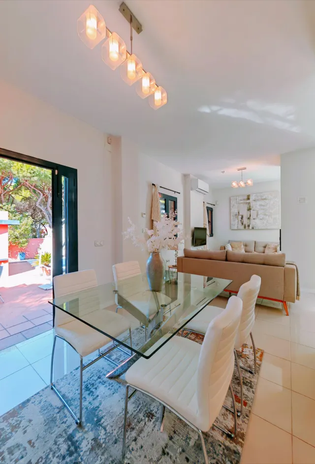 Chalet independiente reformado en pinar de los franceses | 3 dormitorios, 2 baños y piscina privada — 37