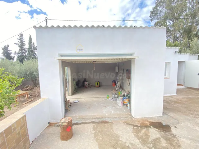 CASA LUMINOSA CON PARCELA A UN PASO DEL CENTRO — 2