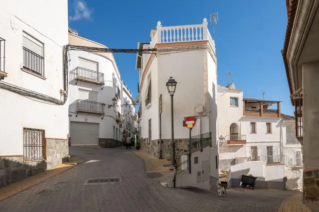 Tradicional casa de pueblo ubicada en Tolox — 27