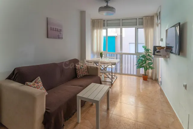 APARTAMENTO EN PLENO CENTRO DE FUENGIROLA CON VISTAS LATERAL - foto 2