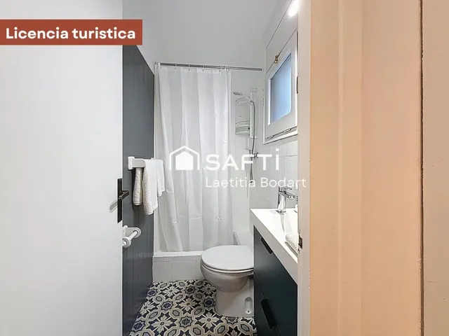 Piso con terraza, licencia turística  Empuriabrava — 17
