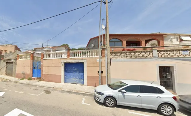 MARAVILLOSA CASA en Sant VicenÑ§ dels Horts (Barcelona) - foto 2