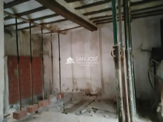 VENTA DE CASA SOLAR EN ASPE, ZONA CENTRO — 6