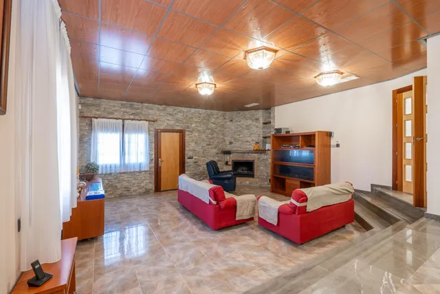 Espectacular Villa Unifamiliar Independiente con Máxima Privacidad y Autonomía en Cortijo del Aire — 9