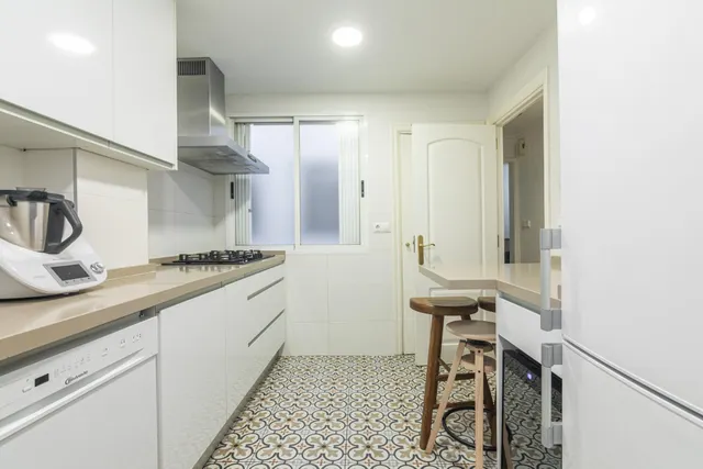 Te presentamos tu nueva casa en el centro: ascensor, 3 habitaciones (con posibilidad de 4), 2 baños, trastero.... y excelentes calidades!!!! — 11