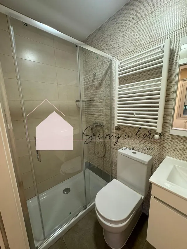 ALQUILER PLANTA BAJA CASA CON JARDÍN — 17