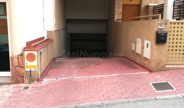 Venta de Garaje en Calle Monseñor Fco Gil Hellin Nº 1 - foto 5