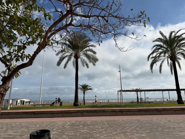 Apartamento en primera línea de playa en gandía con vistas al mar — 38