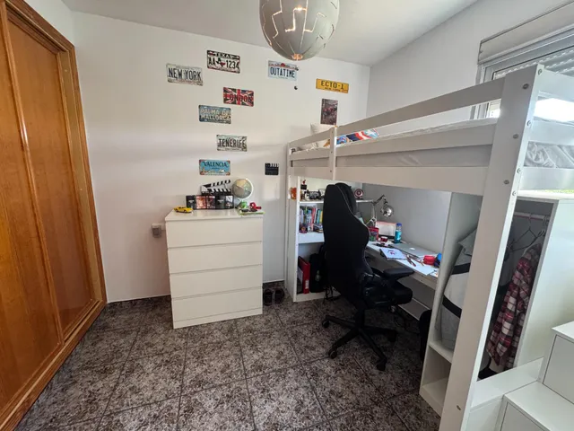 ENCANTADOR CHALET CON PARCELA A ESCASOS METROS DEL MAR — 25