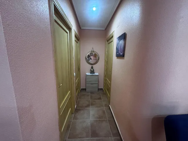 APARTAMENTO A ESCASOS METROS DEL MAR, CON PISCINA. — 12