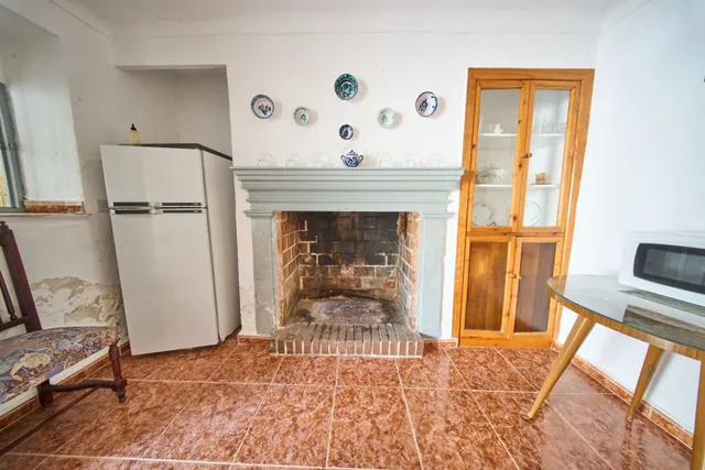 Encantadora Casa en Cacin por solo 40.000€ — 11