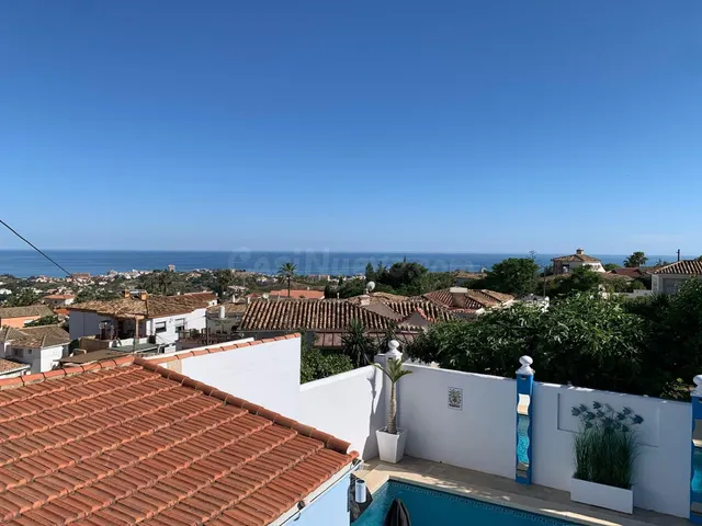 Magnifico chalet con gran potencial en Benalmadena - foto 5