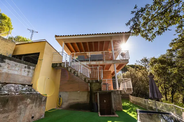 Casa con vistas espectaculares — 24
