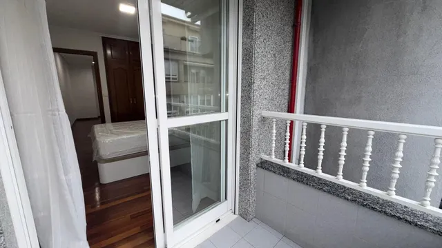 MARAVILLOSO PISO DE ALQUILER POR TEMPORADA EN PLENO CENTRO DE OURENSE – ZONA VALLE-INCLÁN — 44