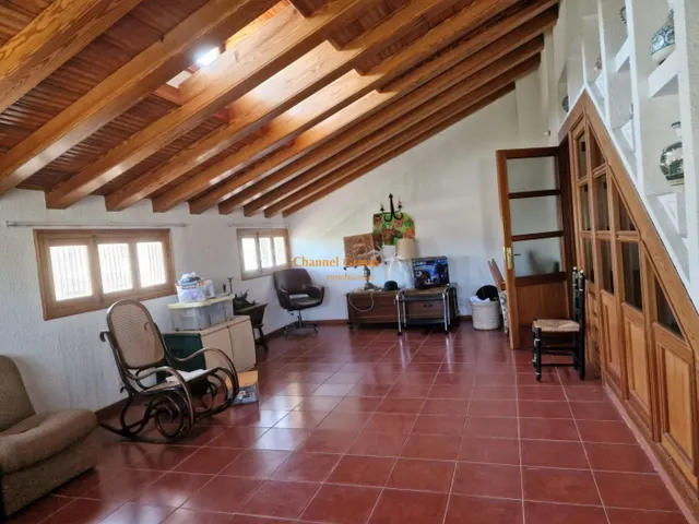 SE VENDE CHALET EN ELCHE — 15