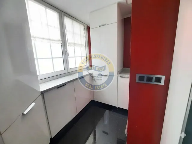 PISAZO DE LUJO CON GARAJE EN ROSALÍA DE CASTRO – VIGO — 17