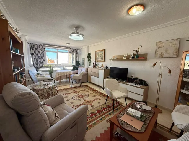 Piso impecable zona Mercadona con garaje y trastero — 7