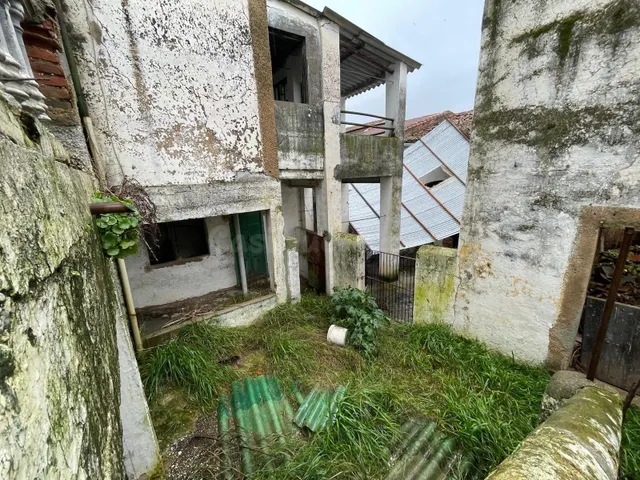 EDIFICIO SEÑORIAL PARA REFORMAR EN SIERRA DE FUENTES - foto 2