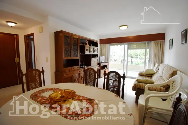 EXTERIOR CON PISCINA, GARAJE Y TERRAZA A SOLO 200 M DE LA PLAYA — 8