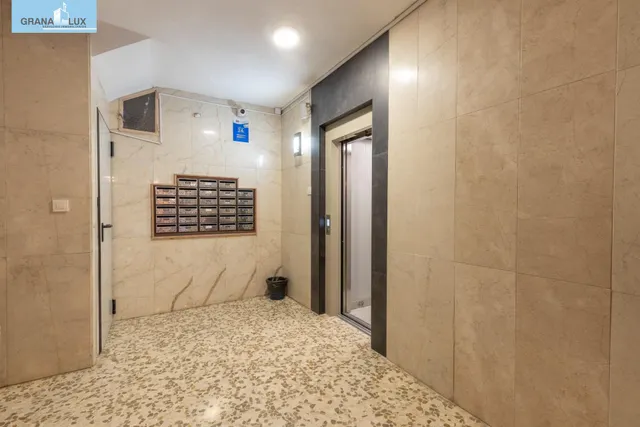 Piso de 3 dormitorios en calle milán, zaidín | muy luminoso y con gran potencial — 26