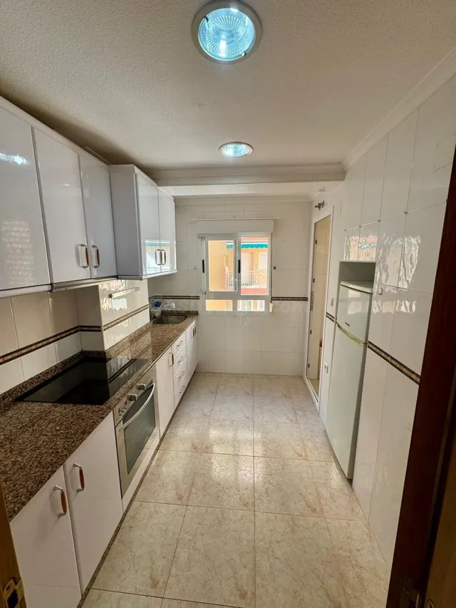 Apartamento 4 habitaciones 82m² en venta - Playa del cura — 28