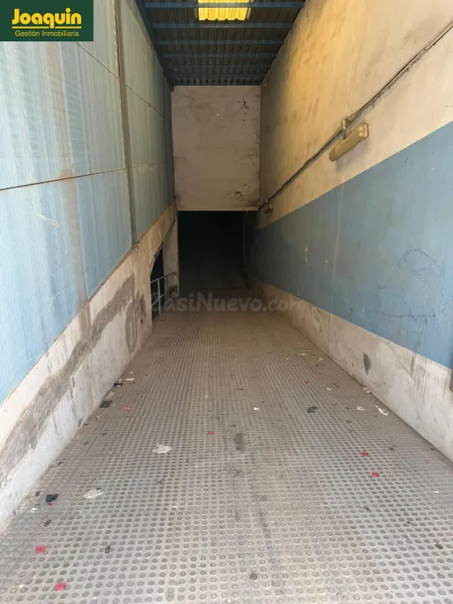 ¡ OPORTUNIDAD DE INVERSIÓN! ¡ TRASTERO INDUSTRIAL EN LUCENA! - foto 3