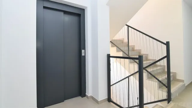 Apartamento moderno en Santa Pola con vistas despejadas — 16