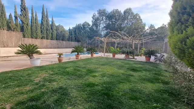 Chalet de 5 dormitorios con piscina en Altorreal, Murcia - foto 4