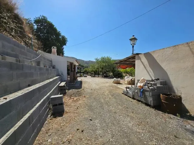 Casa de 120m2, 2 habitaciones, 1 baño en finca rústica de 4.719m2 plantación en producción en venta en Arenas, Vélez - Málaga — 9