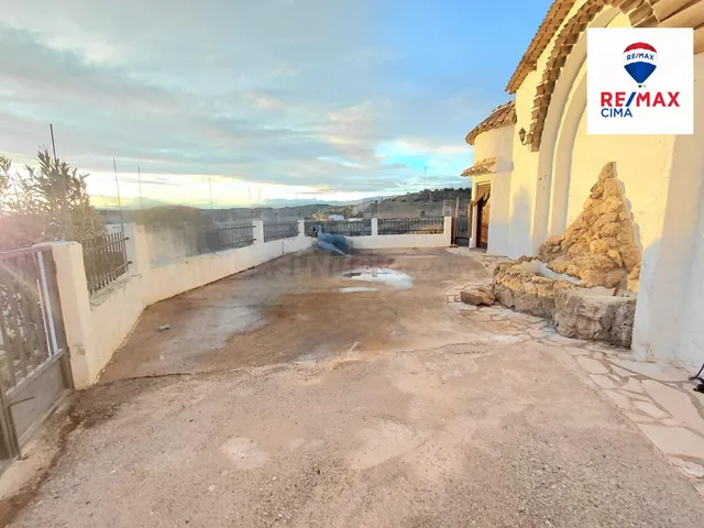 Se vende espectacular cueva en Cortijo del Cura (Galera) - foto 4