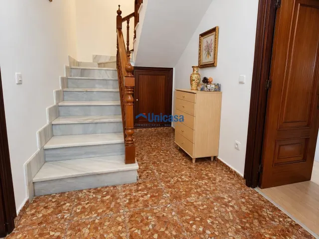 CHALET INDEPENDIENTE · 2 VIVIENDAS · PARCELA DE 422 M2 — 29
