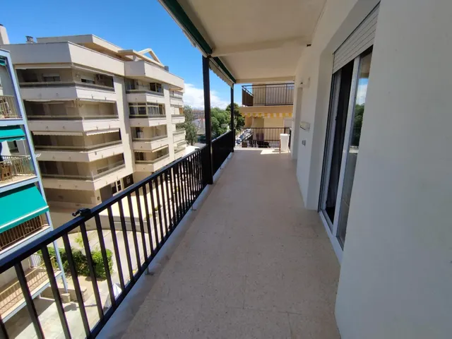 PISO EN SALOU 2 LINEA DE MAR — 10