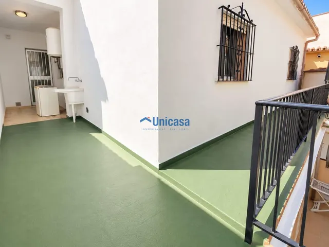119 m2 con terraza y patio · 3 dormitorios · a reformar — 10