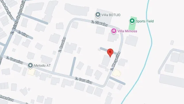 SE VENDE casa adosada OKUPA en C Margarita-Ur Lindasol A  de — 3