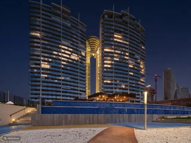 Apartamento moderno de 2 dormitorios en la planta 11 de Sunset Drive, Benidorm — 19