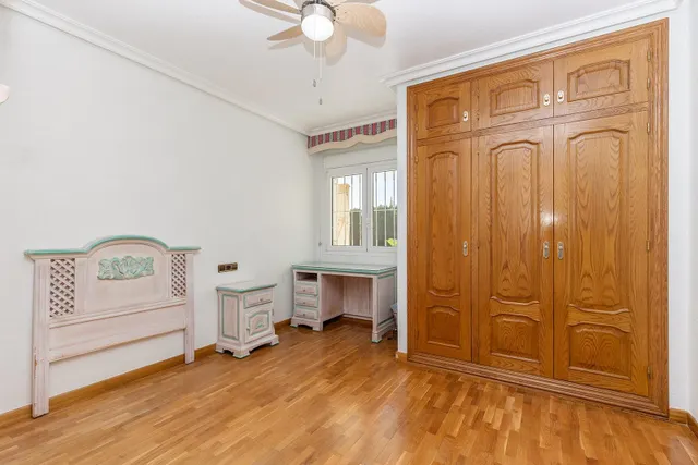 Oportunidad villa de lujo con mas de 500m2 de vivienda — 28