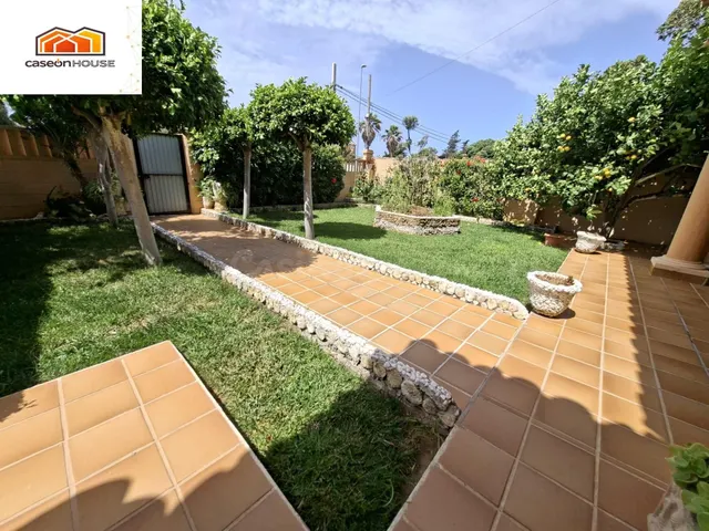 CHALET INDEPENDIENTE EN CHICLANA DE LA FRONTERA: ESPACIO, LU - foto 3