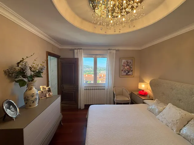 Piso 4 habitaciones 256m² en alquiler - Reconquista — 28